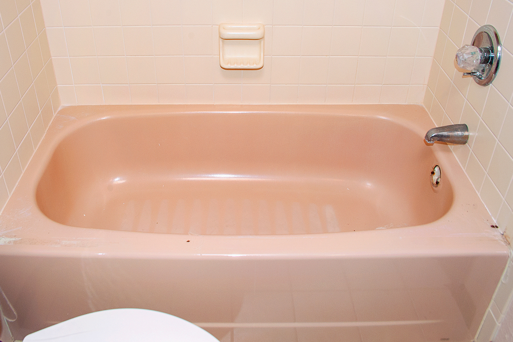 Bathtub Refinishing Archives Miracle, How To Fix A Sinking Bathtub